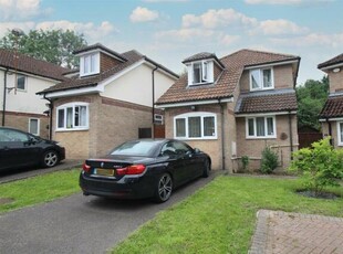 Tinsley Close, Crawley, 3 Bedroom House