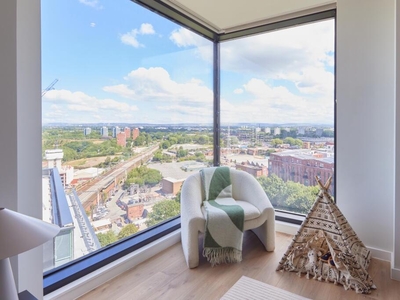2 bedroom apartment for sale in Aspin Lane, Manchester, Greater Manchester, M4