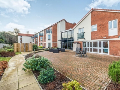 2 Bedroom Retirement Apartment For Sale in Guisborough, North Yorkshire