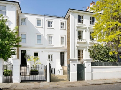 5 bedroom house for sale in Gilston Road, Chelsea, London, SW10
