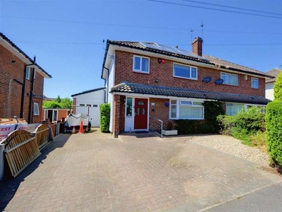Property for Sale in Robins Wood Road, Nottingham, Ng8