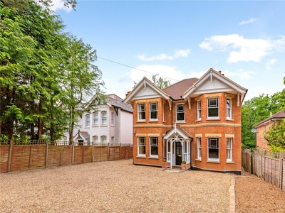 5 bedroom property for sale in London Road, Ascot, SL5