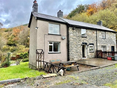 2 Bedroom Semi-detached House For Sale In Llanbrynmair, Powys