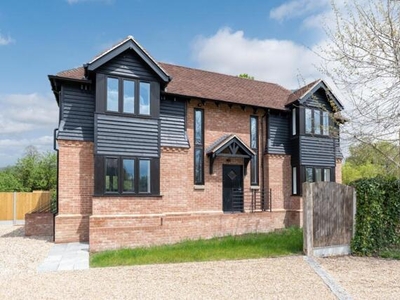 4 Bedroom Detached House For Sale In High Street, Wingham