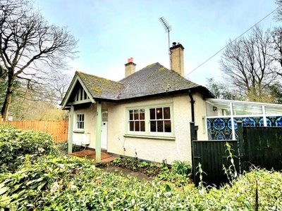Bungalow to rent in Shenley Lane, London Colney, St. Albans, Hertfordshire AL2