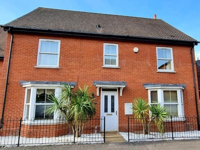 Detached house to rent in Salisbury Hall Drive, Hatfield AL10