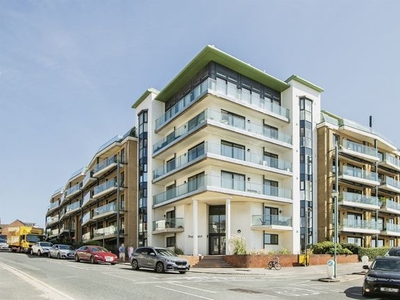 Flat for sale in Marina Close, Boscombe, Bournemouth BH5