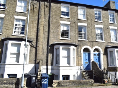 Flat to rent in Bateman Street, Cambridge CB2