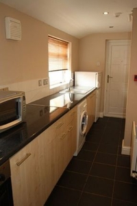 Flat to rent in Otterburn Villas North, Jesmond, Jesmond, Tyne And Wear NE2