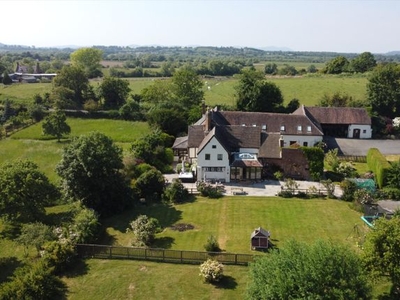 Property for sale in Tewkesbury Road, The Leigh, Gloucester, Gloucestershire GL19