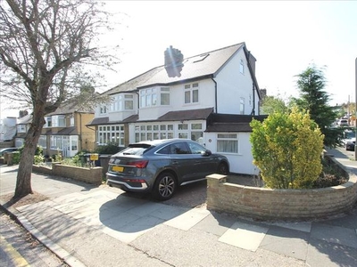 Property to rent in Vale Drive, London EN5