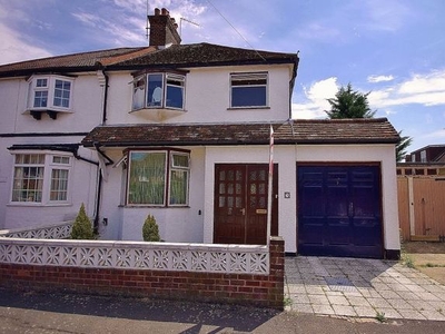 Semi-detached house to rent in 76 King Georges Avenue, Watford WD18