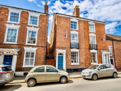 Town house for sale in Bridge Street, Pershore, Worcestershire WR10