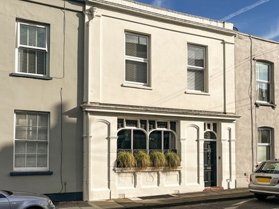 Town house for sale in Portland Square, Pittville, Cheltenham GL52