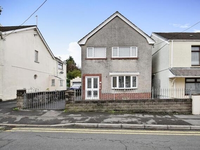 2 Bedroom Detached House For Sale In Llanelli, Carmarthenshire