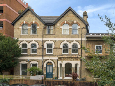 3 Bedroom Apartment For Sale In Highgate
