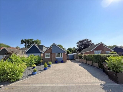 3 Bedroom Bungalow For Sale In New Barn, Kent