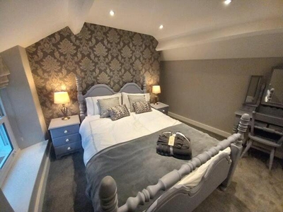 3 Bedroom Detached House For Rent In Beckside