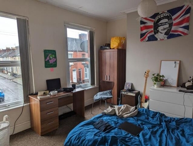3 Bedroom House Share For Rent In Liverpool