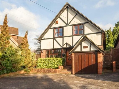 4 Bedroom Detached House For Sale In Buckinghamshire