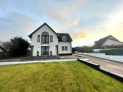 4 Bedroom Detached House For Sale In Castle Heather