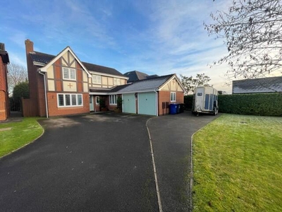 4 Bedroom Detached House For Sale In Tatenhill, Burton-on-trent
