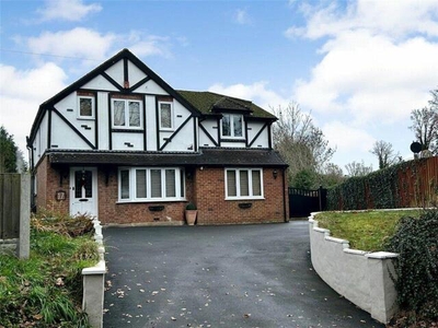 4 Bedroom Detached House For Sale In Wokingham