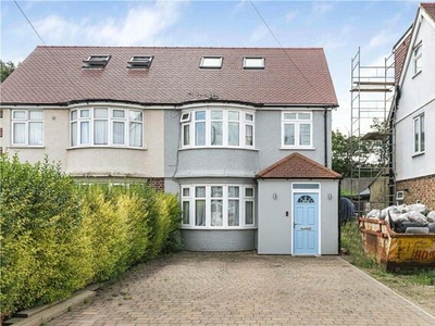 4 Bedroom Semi-detached House For Sale In Hounslow