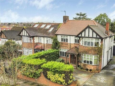 4 Bedroom Semi-detached House For Sale In Southgate, London