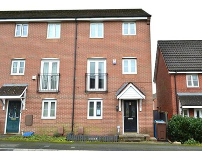 4 Bedroom Town House For Sale In Chadderton