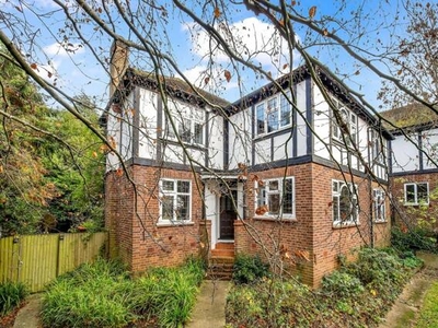 5 Bedroom Property For Sale In Pinner