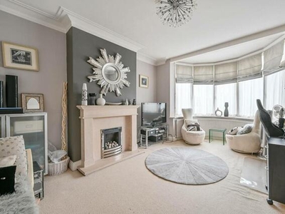 5 Bedroom Semi-detached House For Sale In Ealing, London