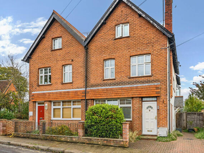 5 Bedroom Semi-detached House For Sale In Reading, Berkshire