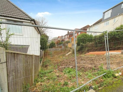 Detached House For Sale In Southampton, Hampshire