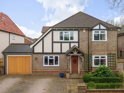 Detached House to rent - Claremont Road, Bromley, BR1