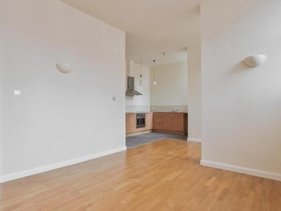 1 Bedroom Apartment For Sale In Lowgate, Hull
