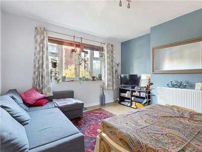 2 Bedroom Apartment For Sale In Stockwell Gardens Estate, London