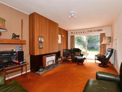 2 Bedroom Detached House For Sale In Caterham