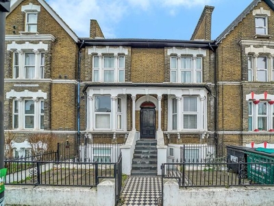 2 bedroom flat for sale London, E10 5PS