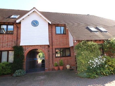 2 Bedroom Retirement Property For Sale In Pershore, Worcestershire