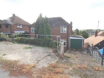 3 bedroom detached house for sale High Wycombe, HP13 5NJ