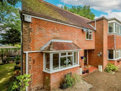 3 Bedroom Detached House For Sale In Liss, Hampshire