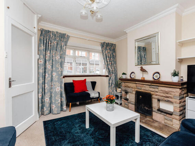 3 Bedroom End Of Terrace House For Rent In Henley-on-thames, Oxfordshire
