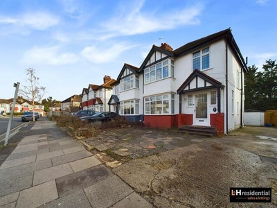 3 Bedroom Property For Sale In London