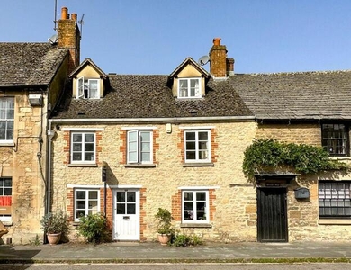 3 Bedroom Terraced House For Sale In Witney, Oxfordshire