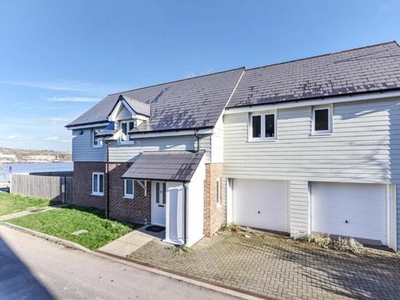 4 Bedroom Detached House For Sale In Rochester