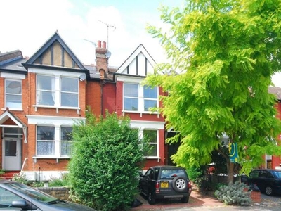 4 Bedroom House For Rent In Bounds Green, London
