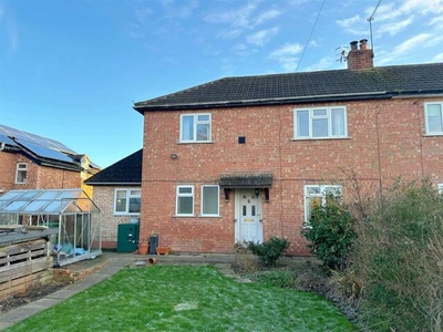 4 Bedroom Semi-detached House For Sale In Weston On Avon