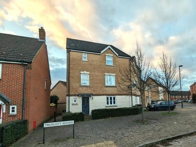 4 Bedroom Town House For Rent In Swindon