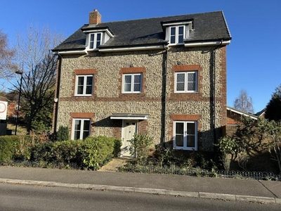 5 Bedroom Detached House For Sale In Hellingly